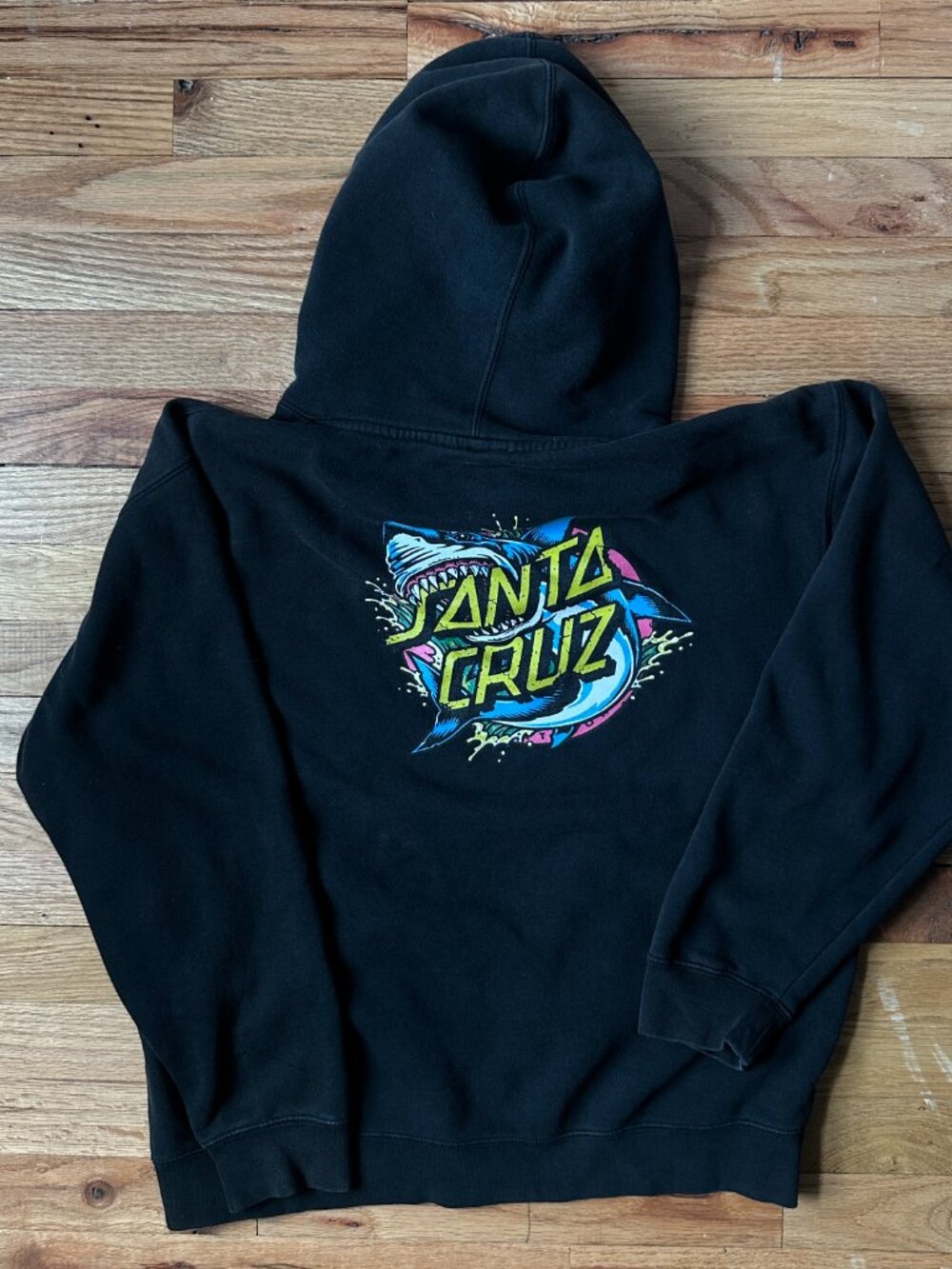 Santa Cruz Men Hoodie M Gray Graphic Print Shark Logo Long Sleeve Pullover